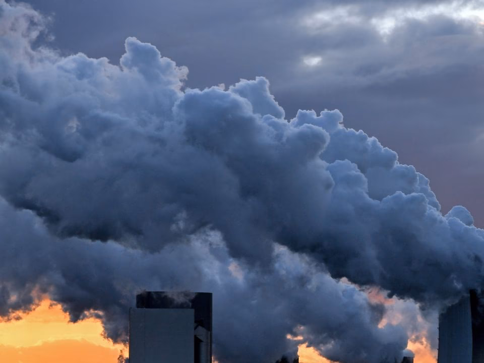 ¿Cómo afectan los contaminantes al clima?