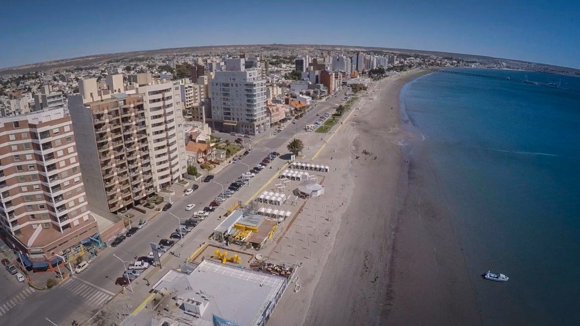 ¿Cuáles son las consecuencias de la urbanización en Puerto Madryn?