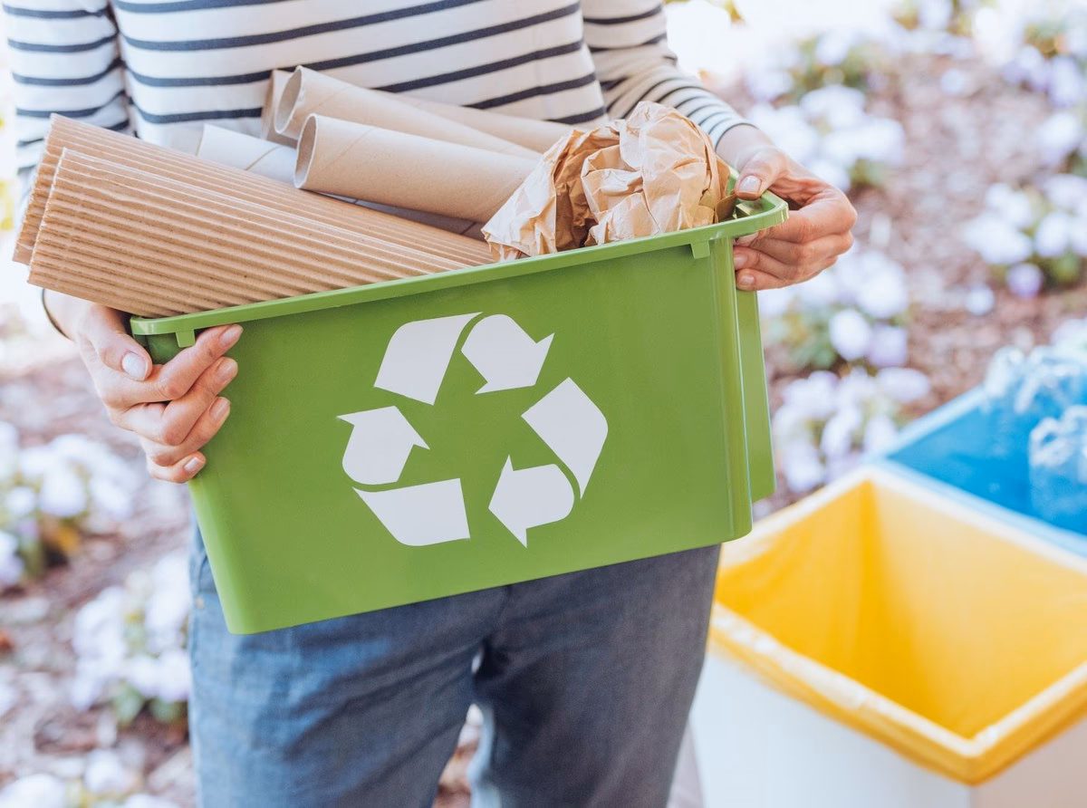 ¿Cómo puedo reciclar componentes electrónicos?