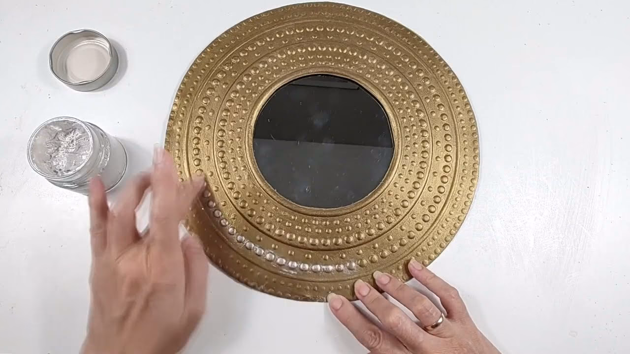 ¿Qué es una bandeja metálica?