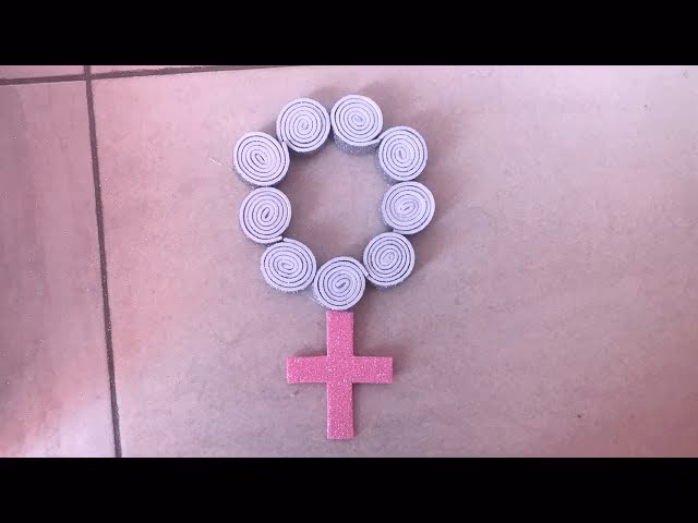 ¿Qué materiales se pueden usar para hacer los granos del rosario?