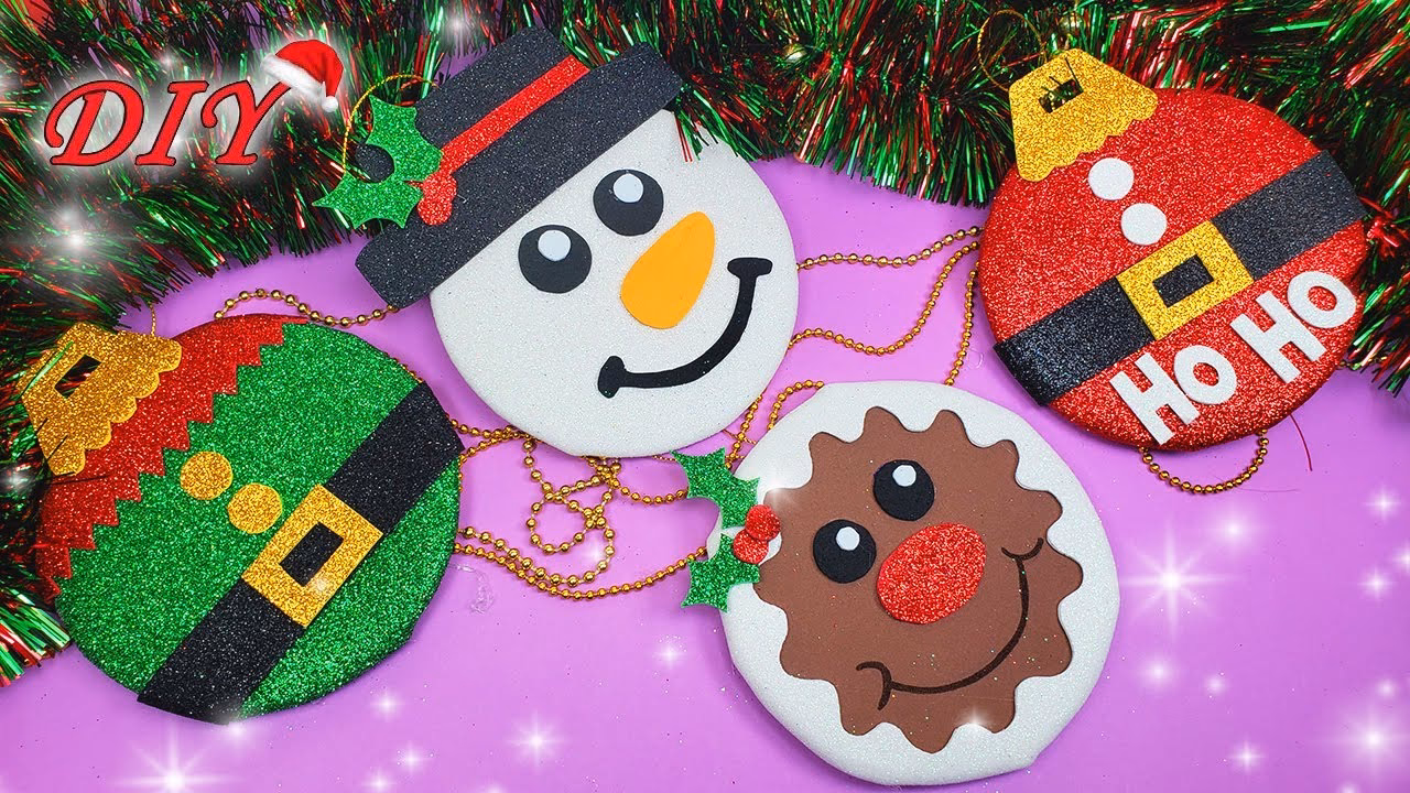 ¿Cómo hacer un árbol de Navidad con CDS reciclados?