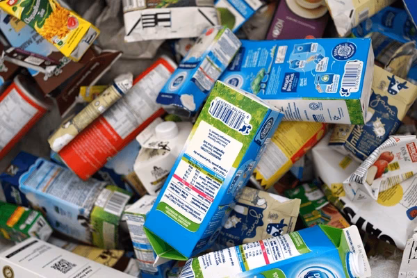 ¿Cómo se reciclan los envases de cartón de leche?