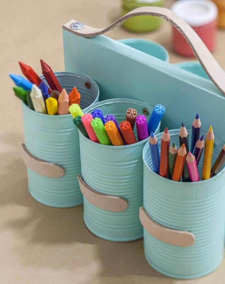 ¿Cómo se pueden crear porta lápices con materiales reciclados?