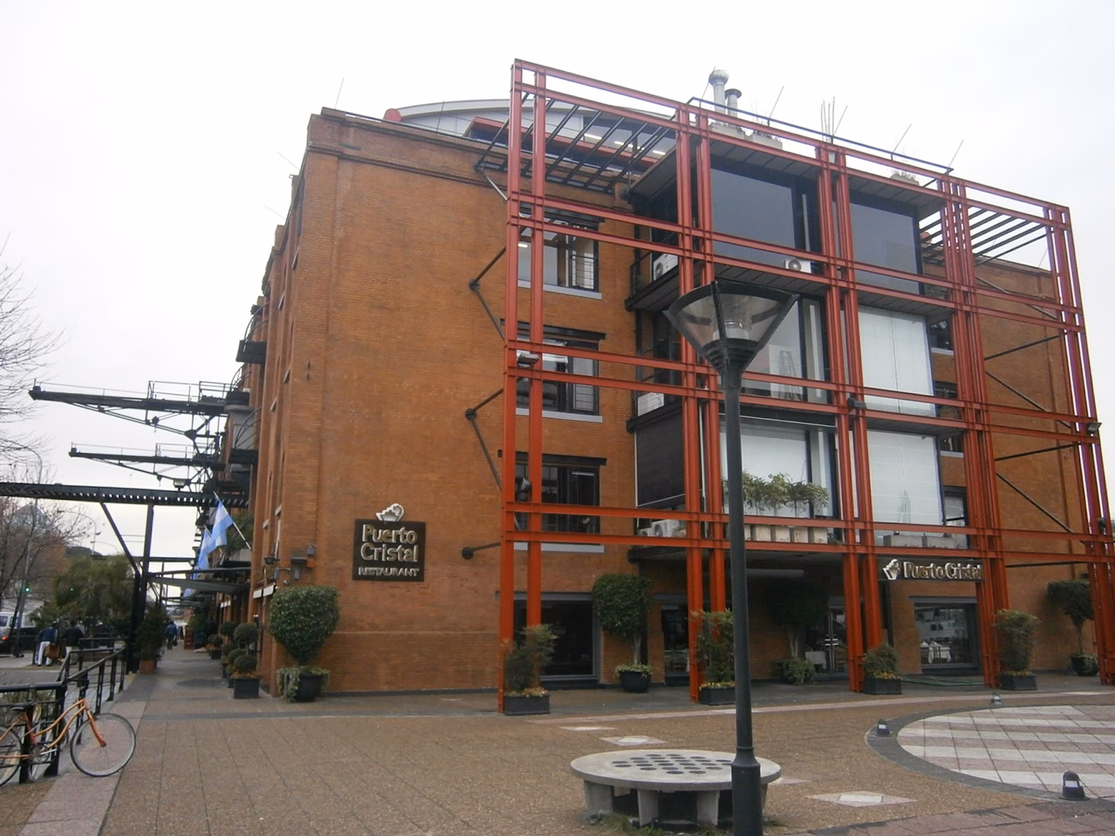 ¿Cuáles son los mejores barcos de madera en Puerto Madero?