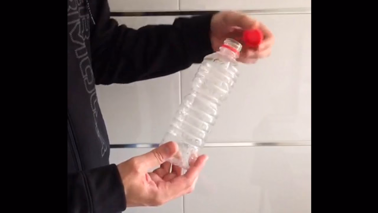 ¿Qué beneficios ofrece la compactación de botellas de plástico?