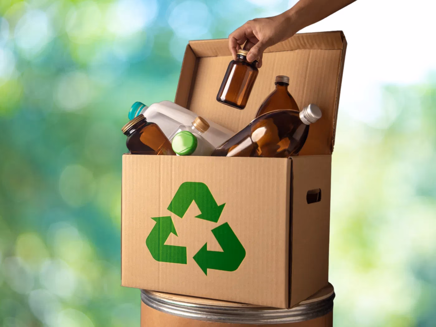 ¿Cuántas fotografías e imágenes de stock hay sobre el reciclaje?