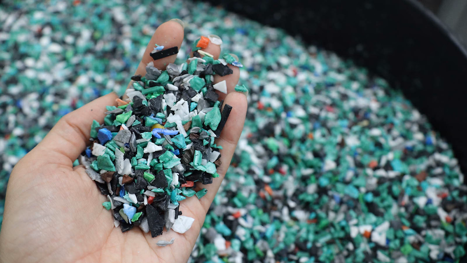 ¿Cuáles son los principales usos de poliolefinas rígidas?