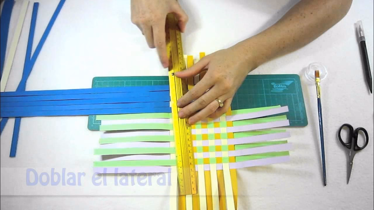 ¿Cómo hacer tiras de papel reciclado?