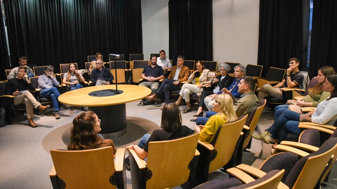 ¿Quién emite el Registro Ambiental?