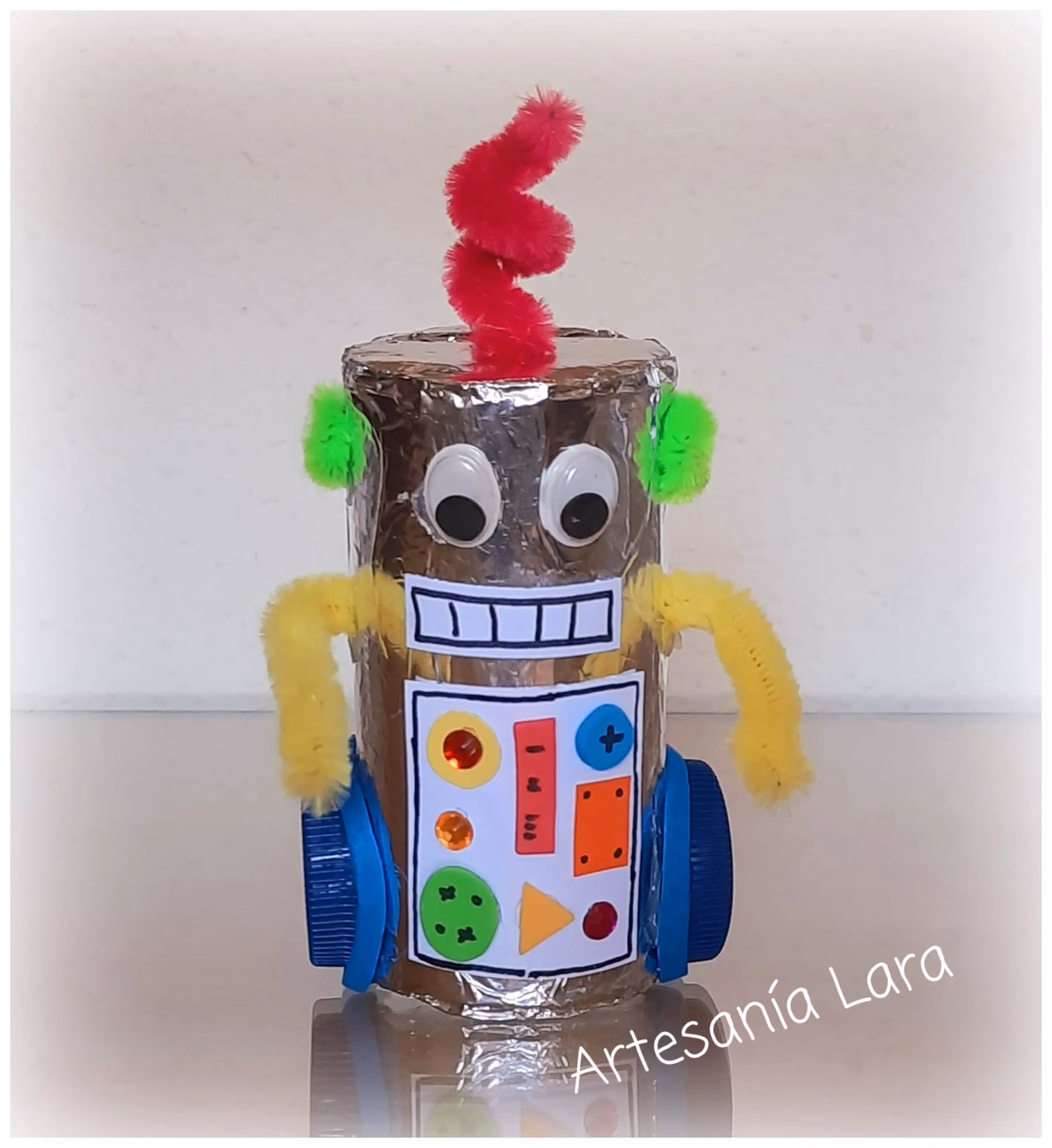 ¿Cómo puedes contribuir al cuidado del Medio Ambiente con un robot reciclado?