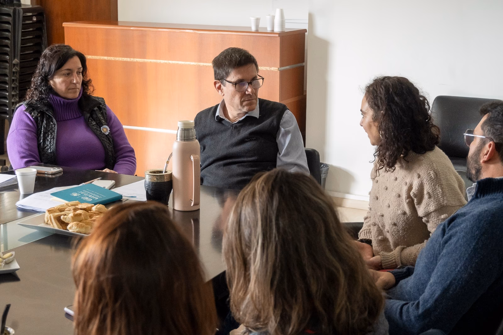 ¿Cuáles son los requisitos para la designación de una secretaria de Protección Ambiental?