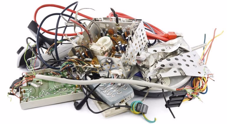 ¿Cómo afectan las sustancias peligrosas al medio ambiente?