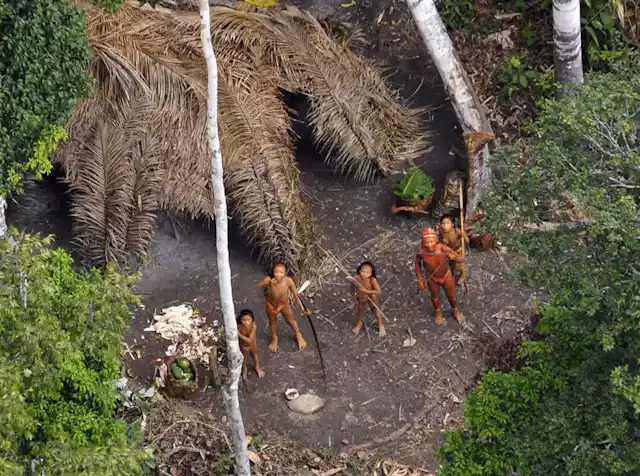 ¿Cuáles son las consecuencias de la violencia ambiental en los pueblos indígenas?
