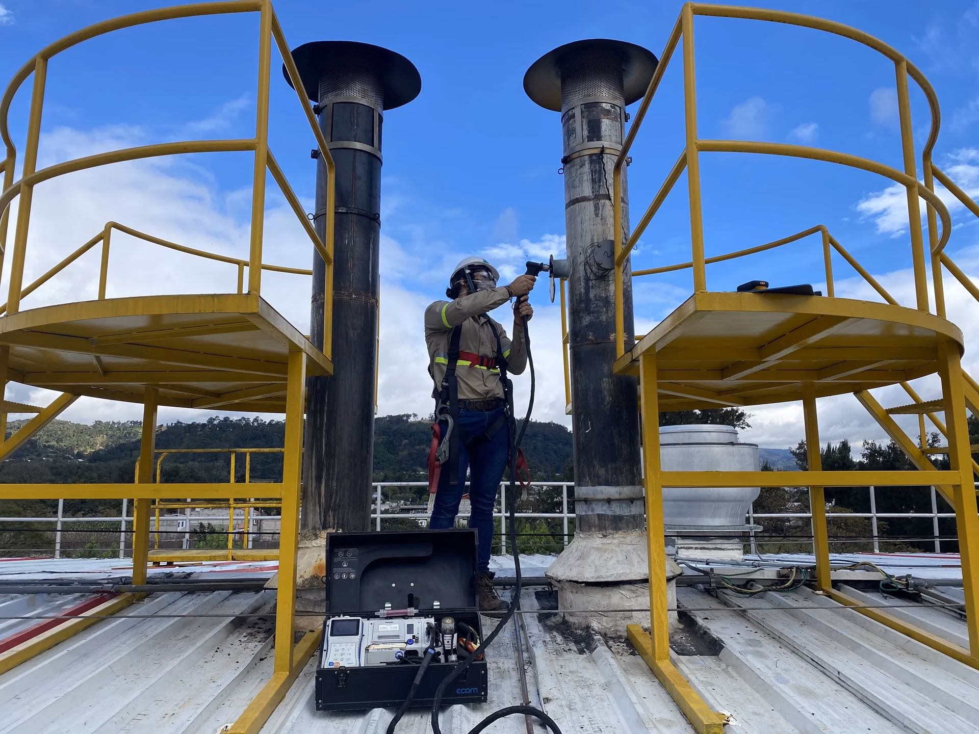 ¿Cómo controlar las emisiones de chimenea de humo?