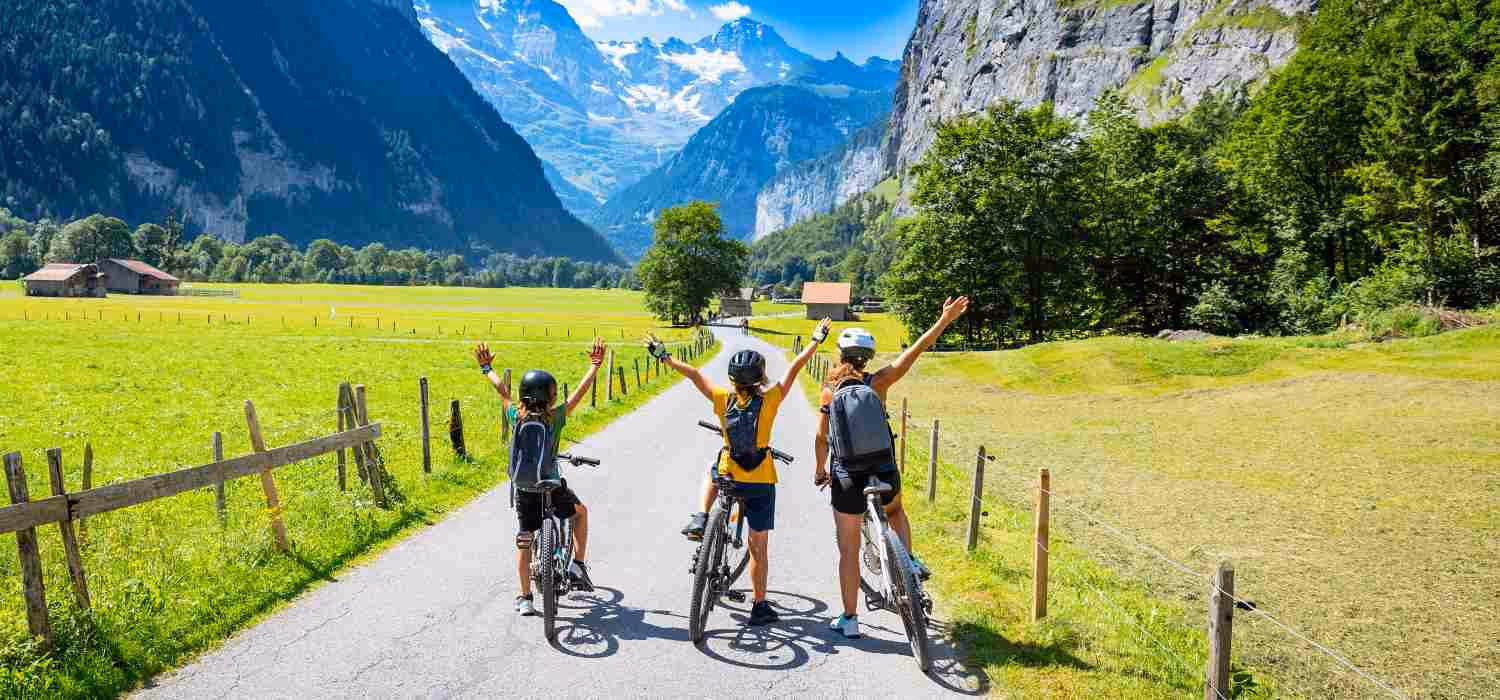 ¿Qué es el transporte turístico sostenible sobre el agua?