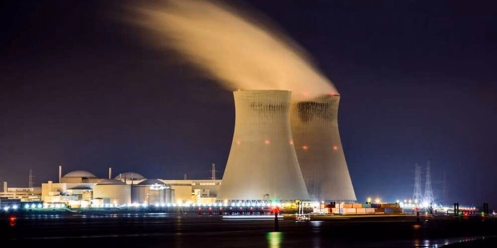 ¿Qué pasa con el agua que se usó para enfriar los reactores dañados de la central nuclear de Fukushima?