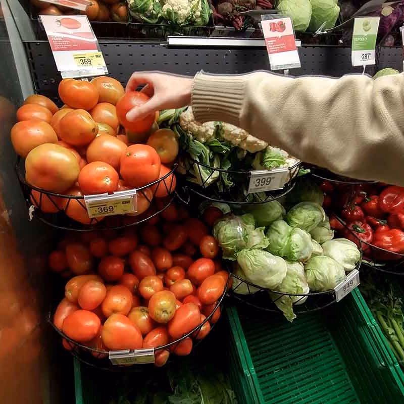 ¿Cómo afecta la contaminación a las comunidades vegetales en la Ciénega?