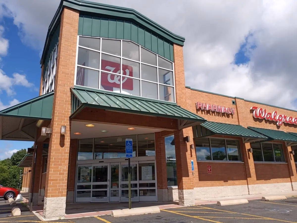 How many Walgreens stores are there in the US?