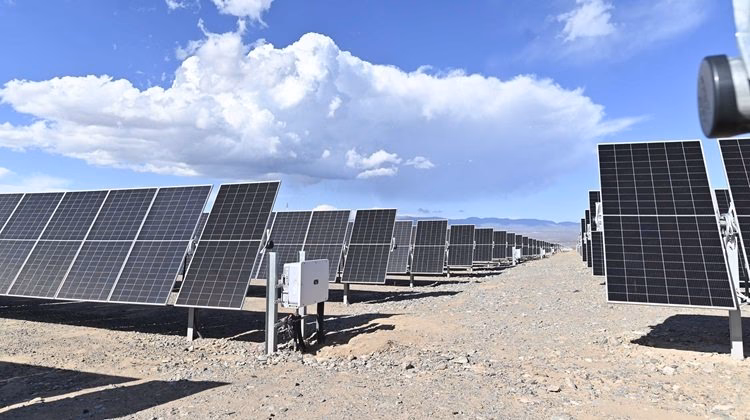 ¿Qué empresas colaboran con YPF Luz?